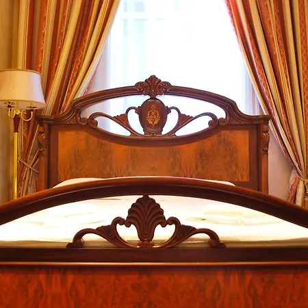 Oreanda Hotel 3*